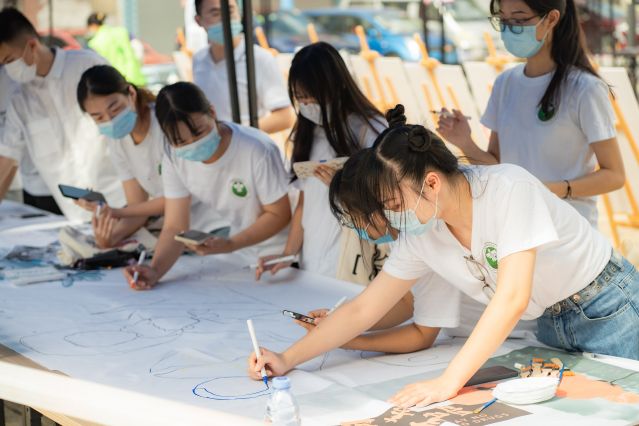 “繪繽紛色彩，守?zé)o毒家園”主題手繪活動.jpg