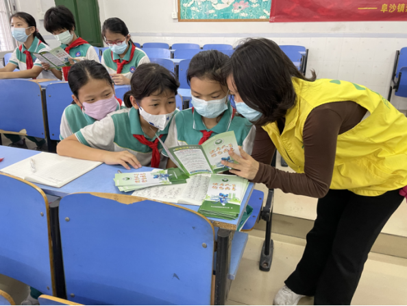 阜沙鎮(zhèn)禁毒信息〔2022〕第254期--【禁毒攻堅】“無毒青春，健康校園”—阜沙鎮(zhèn)開展禁毒宣傳進校園