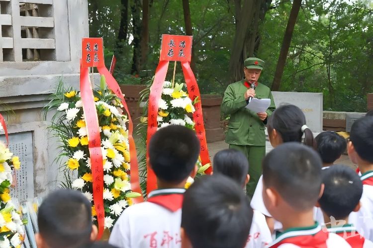 云端獻花、主題宣講……中山開展形式多樣的清明祭英烈活動